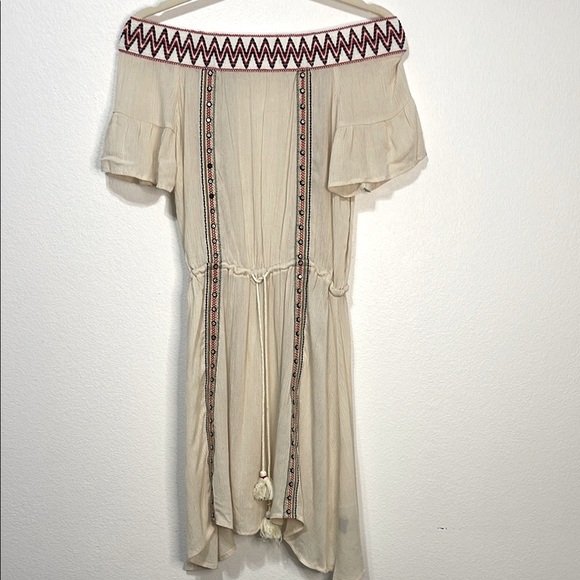 POL Dresses & Skirts - POL Cream Off-Shoulder Flutter Sleeve Dress Size Small PTP 18” Length 31” NWOT